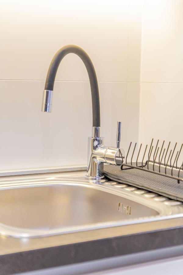 Apartamento Flexible Selfcheckins 42 - - Luxury - Garage Parking - Loggia - Brand New